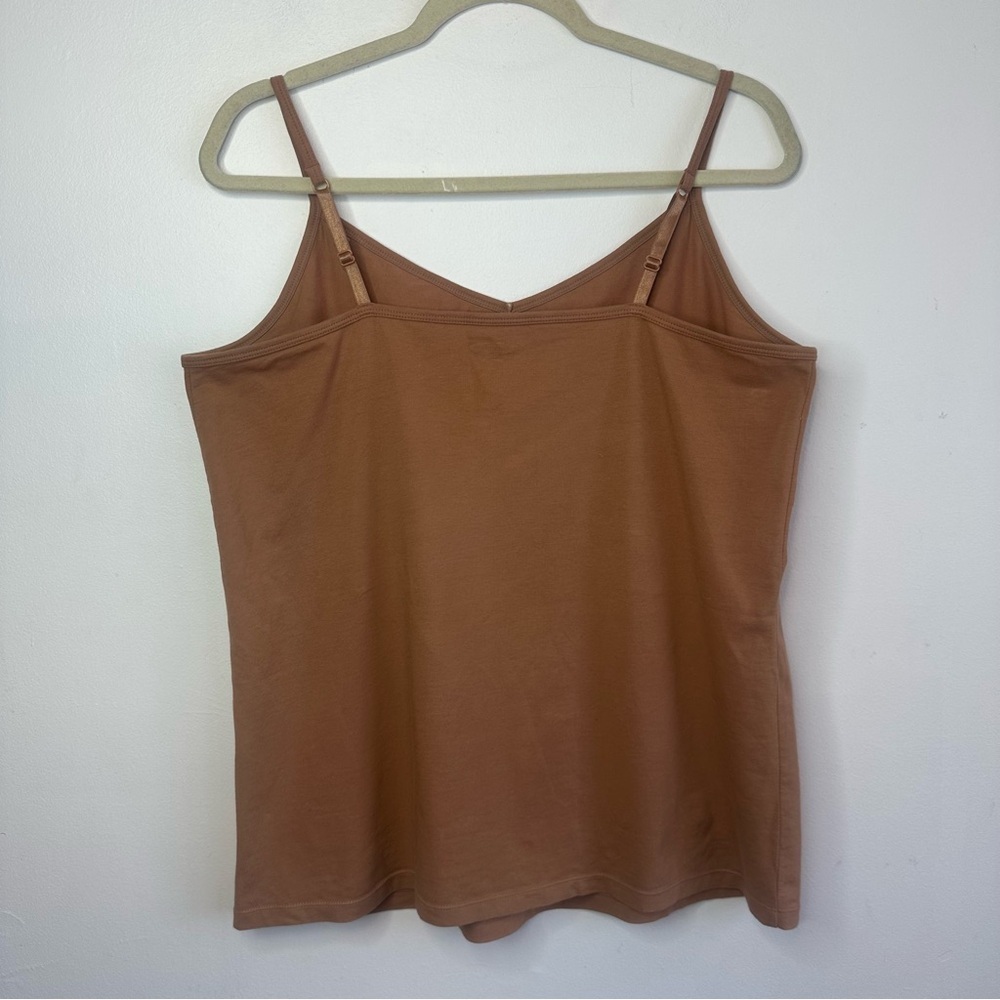 Old Navy Brown / Beige First Layer V Neck Tank Camisole Size 1X Plus Size - Picture 2 of 6
